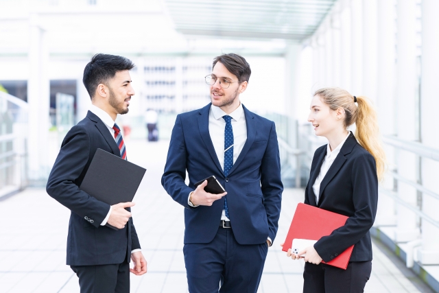 【取締役直下】経営企画・IR|市場評価を最大化させる経営戦略の立案・実行 (13758)